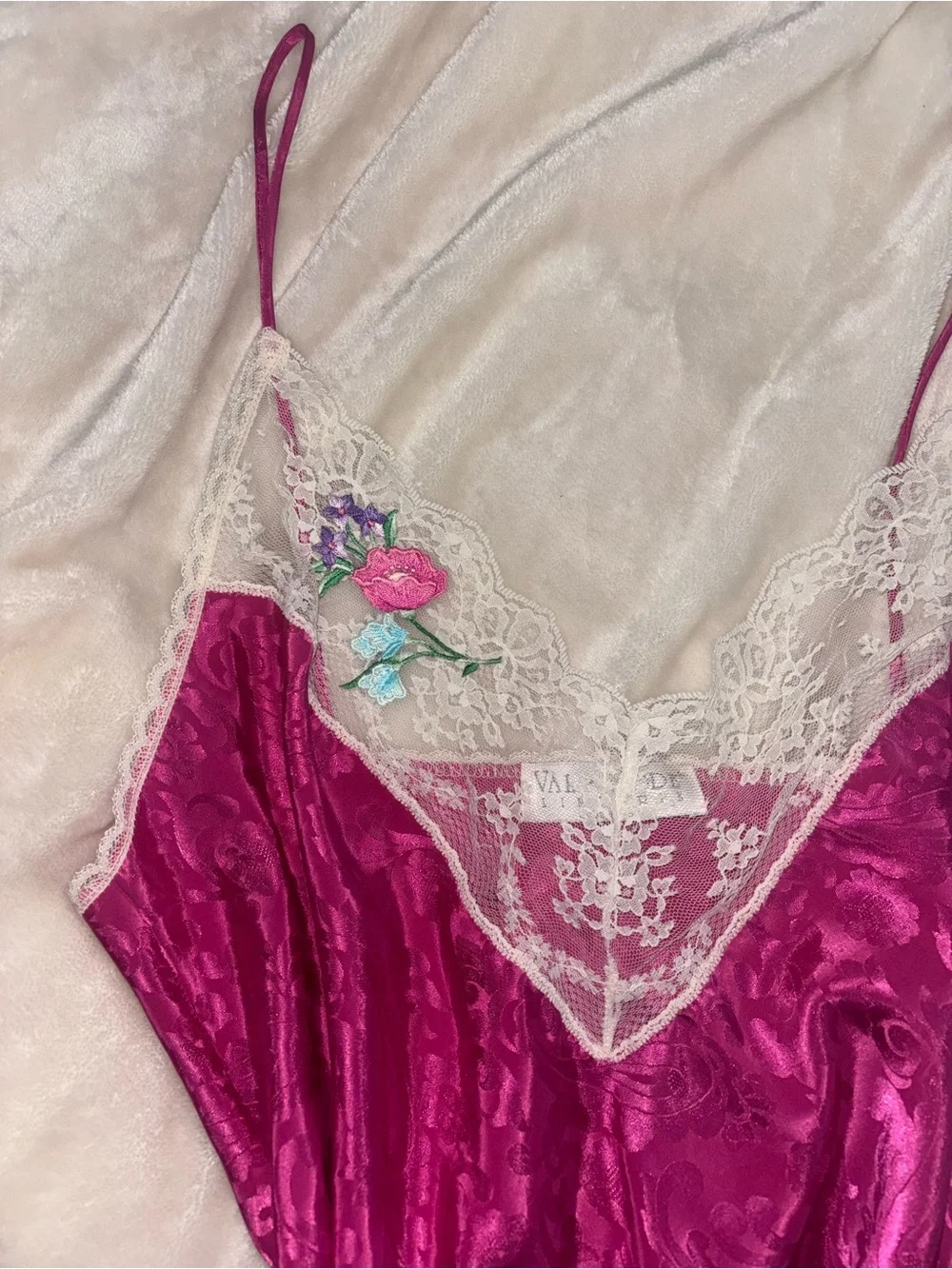 VTG lace slip dress - Picture 3 of 9
